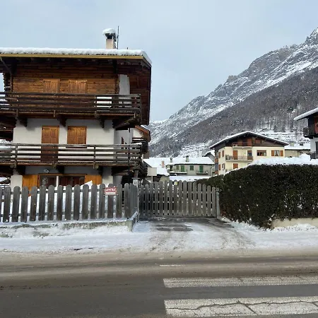 Chalet Dei Reparti Buglio بورمْيو